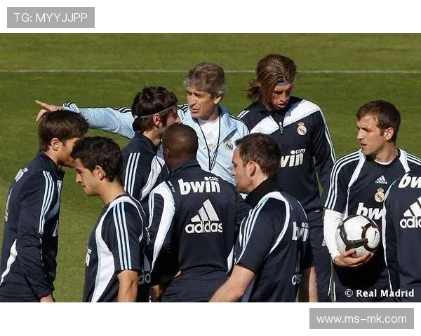 球迷场外抗议票价上涨,西甲联盟回应优化方案