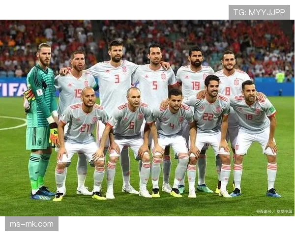 洛里昂主打3-4-2-1阵型，核心战术为边路进攻与中路渗透结合